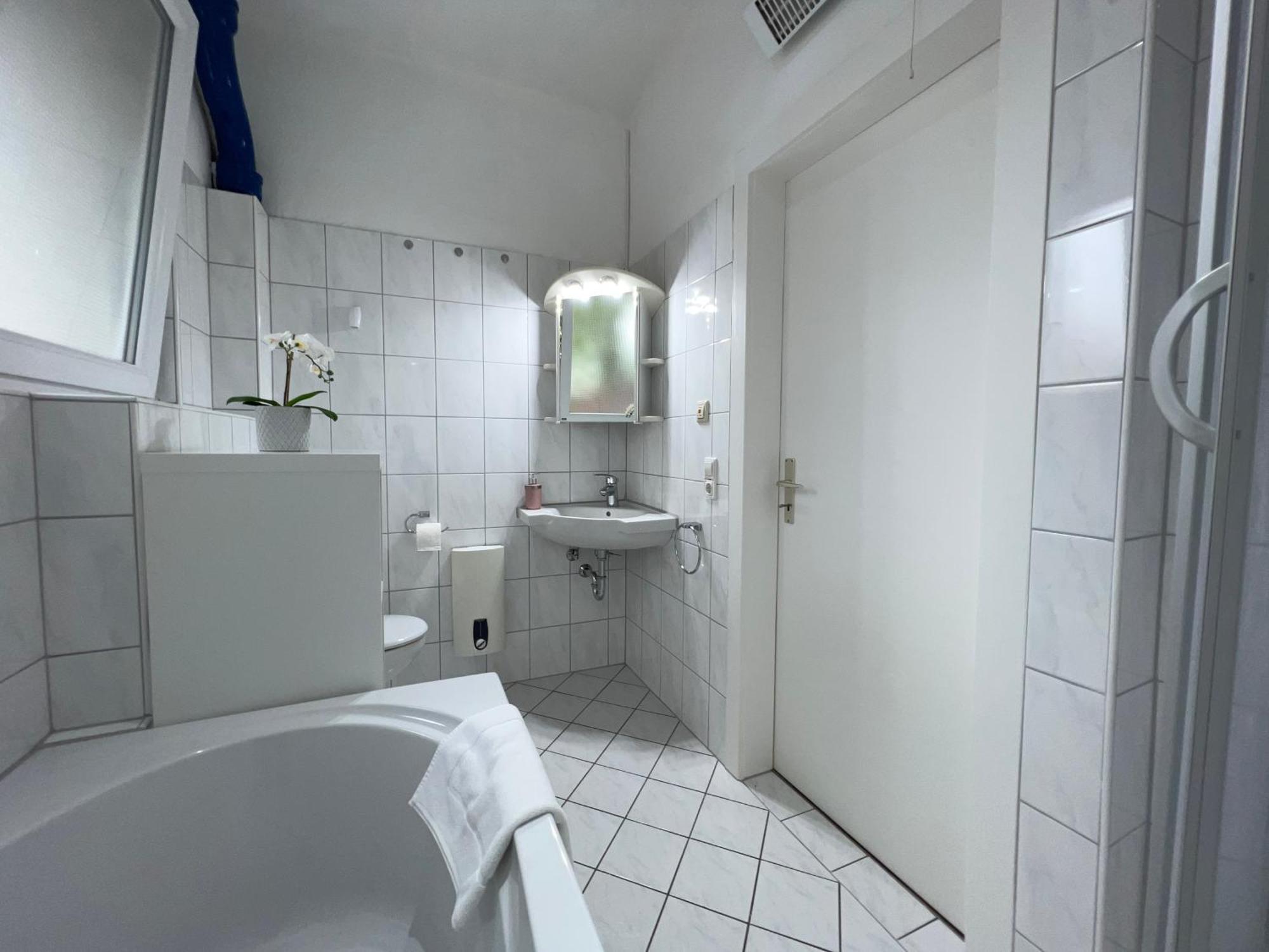 Uebernachten In Grosser Maisonette-Wohnung By Rabe Karlsruhe Bagian luar foto